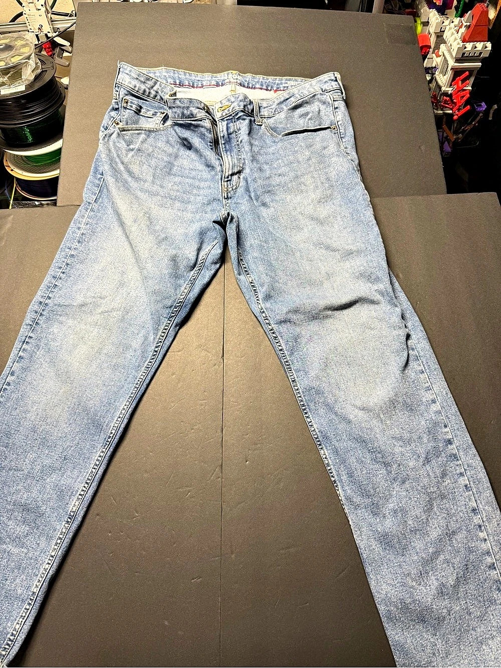 IZOD Straight Fit Straight Leg Jeans Waist 34 Blue